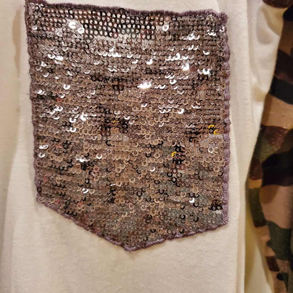 Brenda's Camo Baseball Raglan Tee - Picture 4 of 7